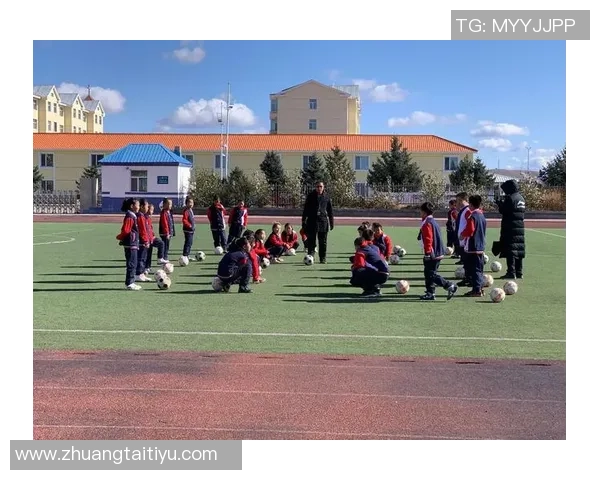 足球明星热舞锅庄视频引发热议展现传统文化魅力与运动激情结合